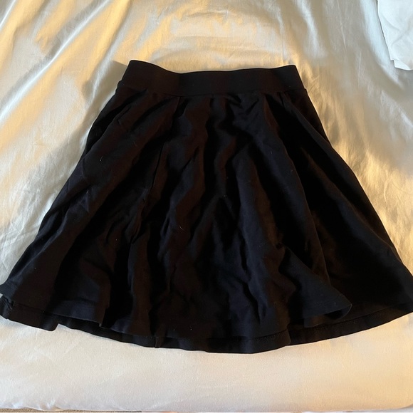 ! 2 for 20 ! Black Flared Skater Skirt XS - Picture 2 of 7